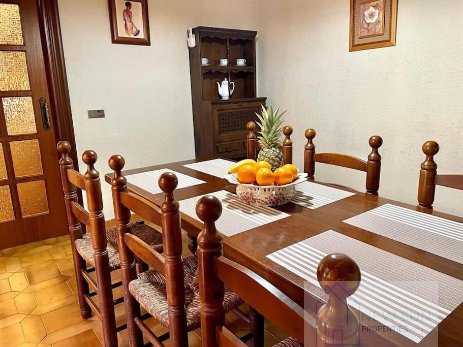 For sale of villa in Orihuela Costa