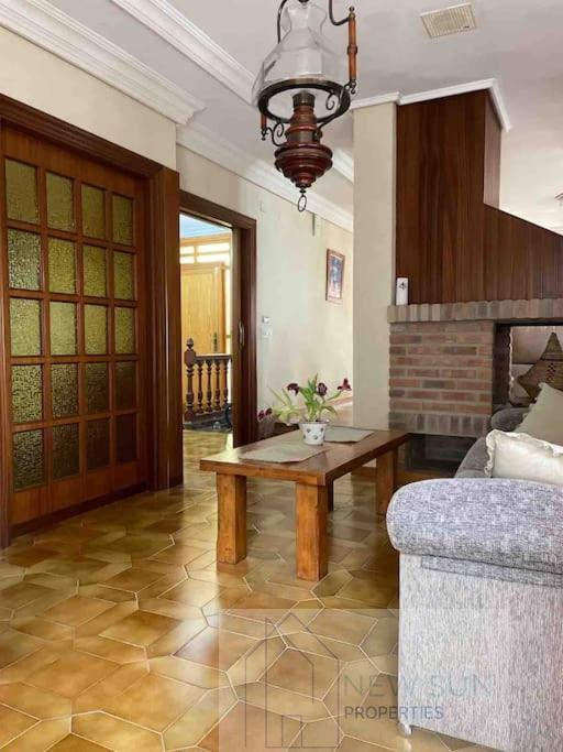 For sale of villa in Orihuela Costa