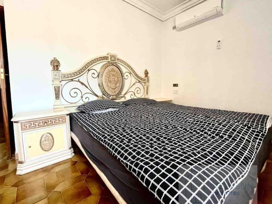 For sale of villa in Orihuela Costa