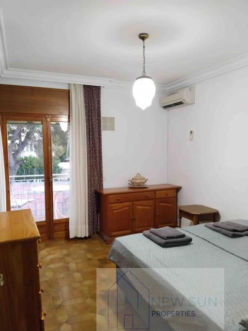 For sale of villa in Orihuela Costa