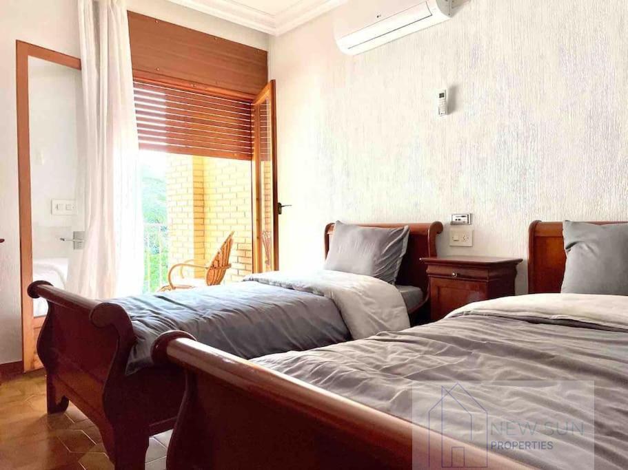 For sale of villa in Orihuela Costa