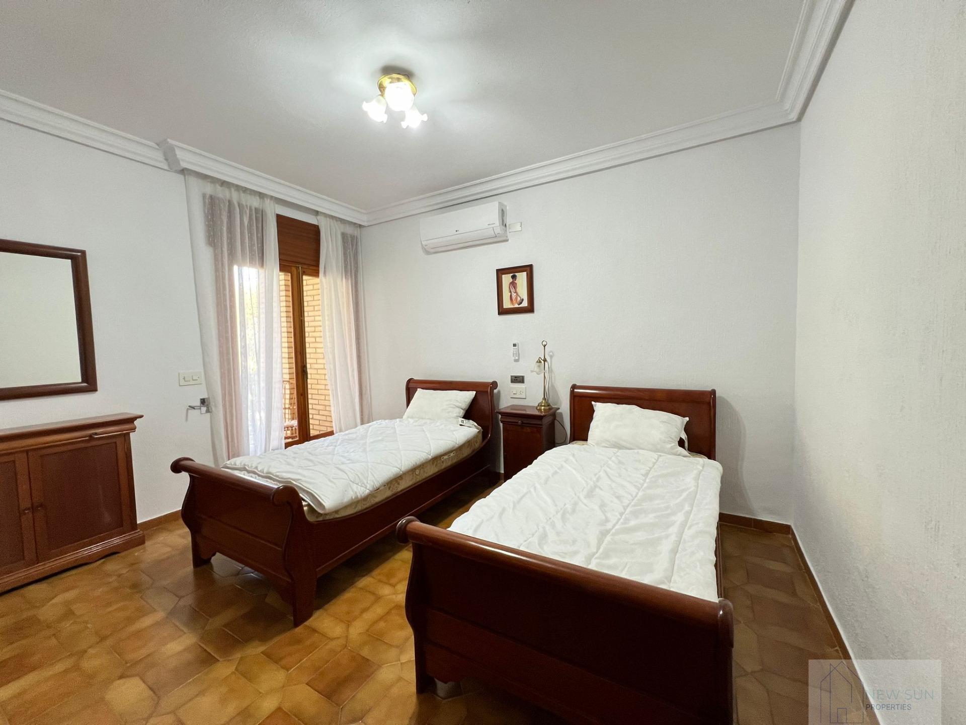 For sale of villa in Orihuela Costa