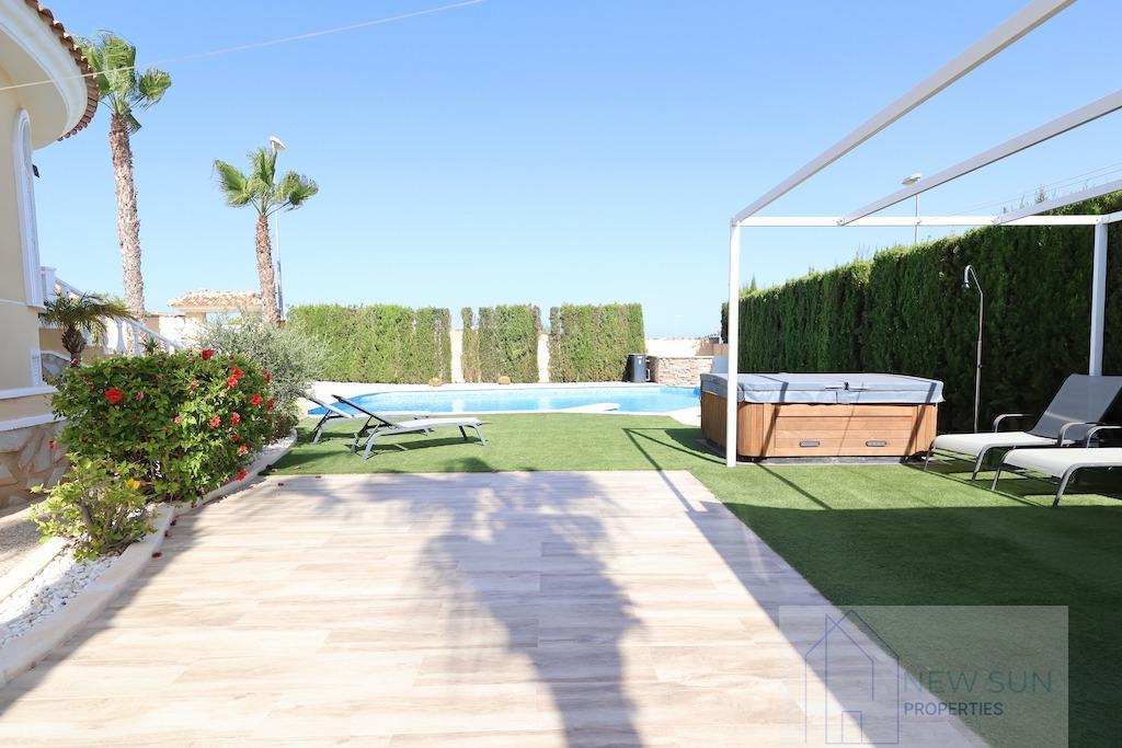 Venta de chalet en Ciudad quesada