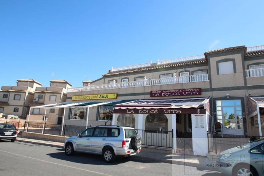 For sale of premises in Orihuela Costa