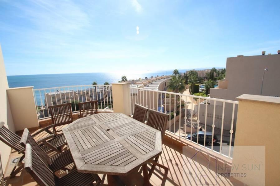 For sale of penthouse in Orihuela Costa