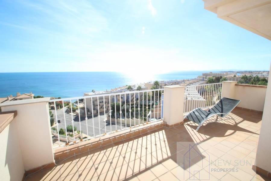 For sale of penthouse in Orihuela Costa