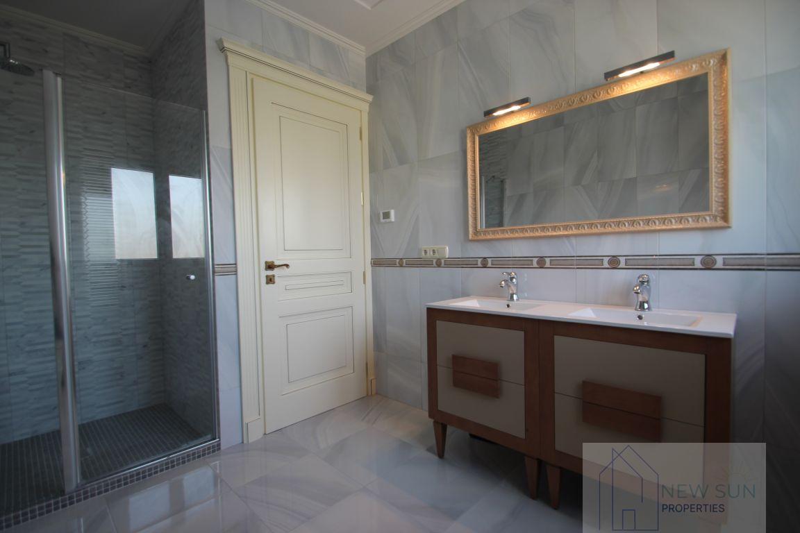 Venta de villa en Orihuela Costa