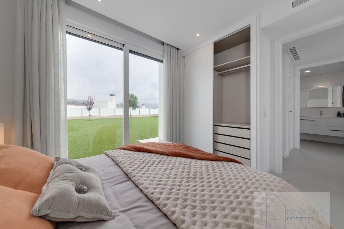 For sale of villa in Mutxamel