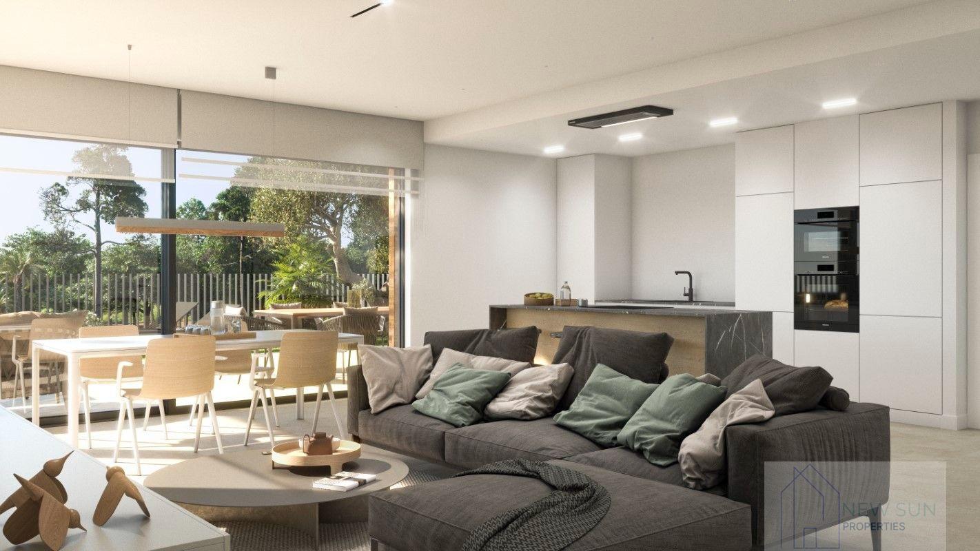 For sale of villa in Los Alcázares