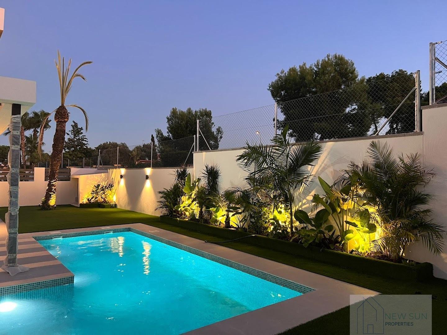 Venta de villa en Orihuela Costa