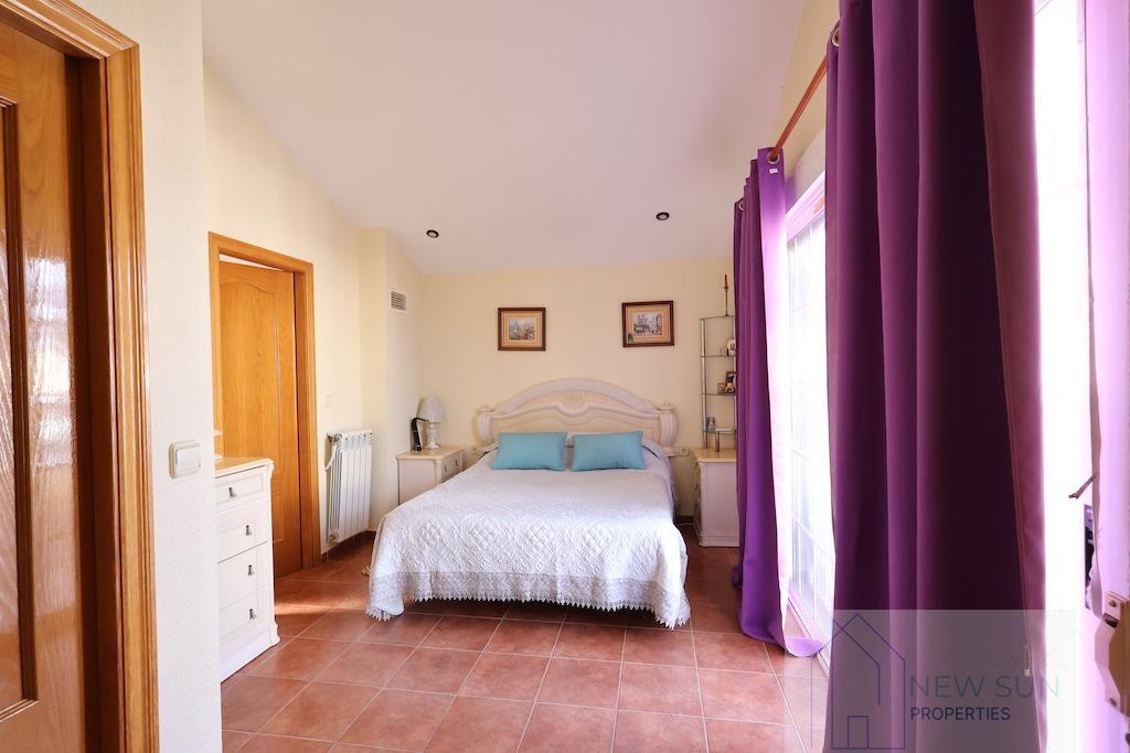 For sale of chalet in Orihuela Costa