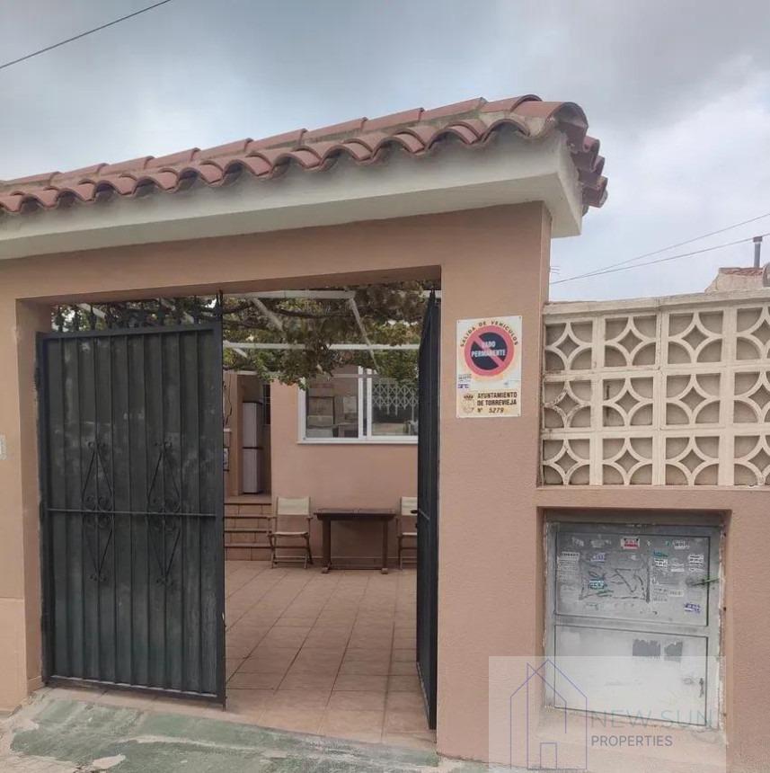 For sale of bungalow in Torrevieja