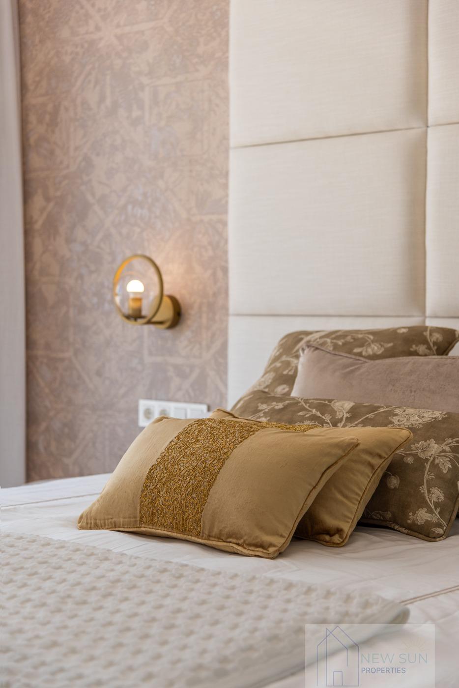 For sale of villa in Orihuela Costa