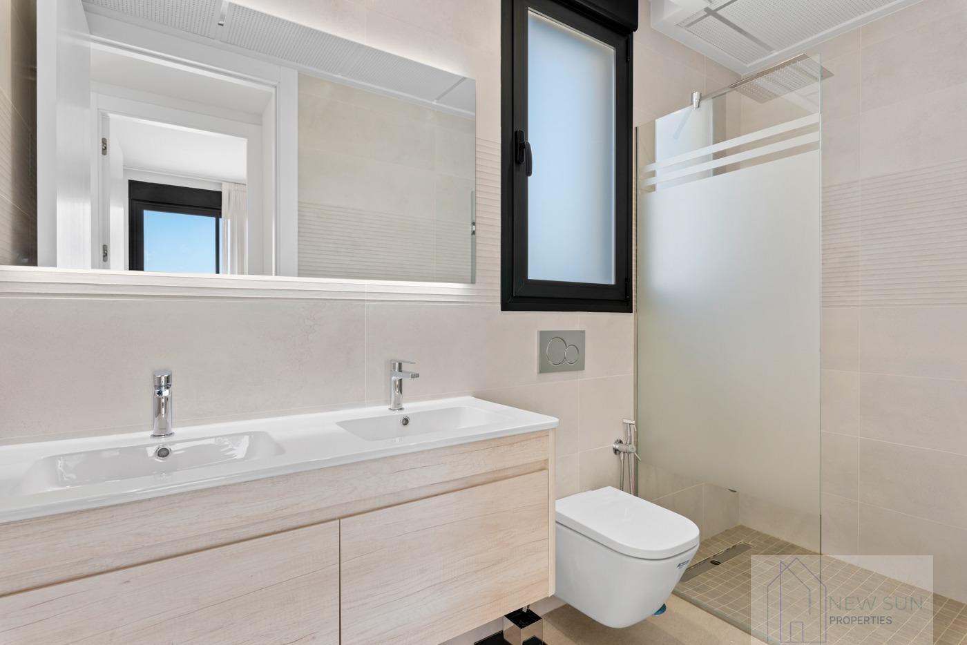 For sale of villa in Orihuela Costa