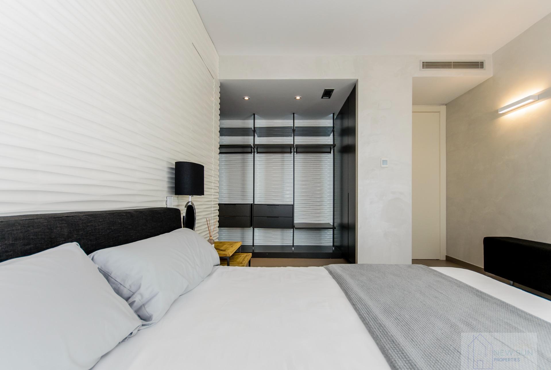 For sale of villa in Orihuela Costa