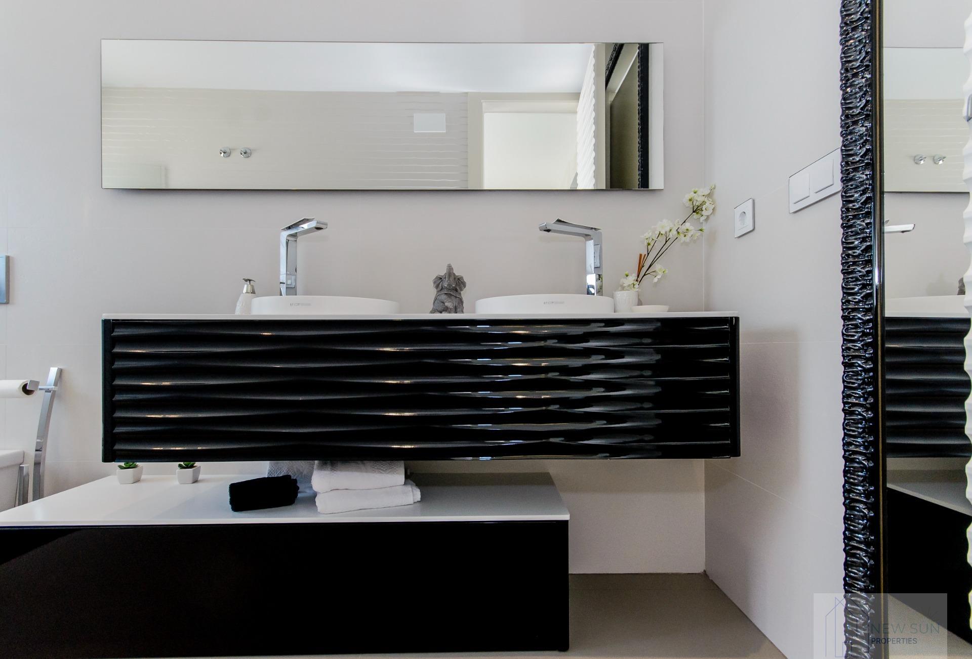 For sale of villa in Orihuela Costa