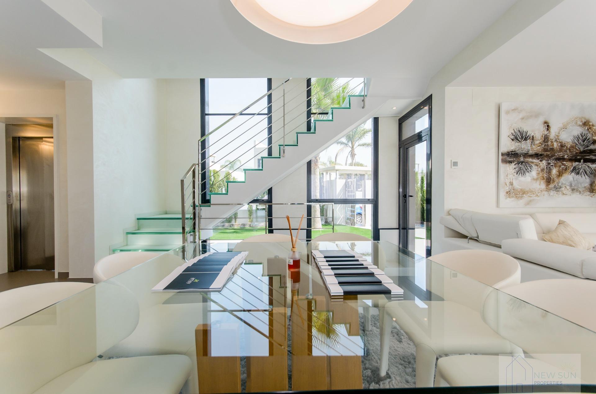 For sale of villa in Orihuela Costa