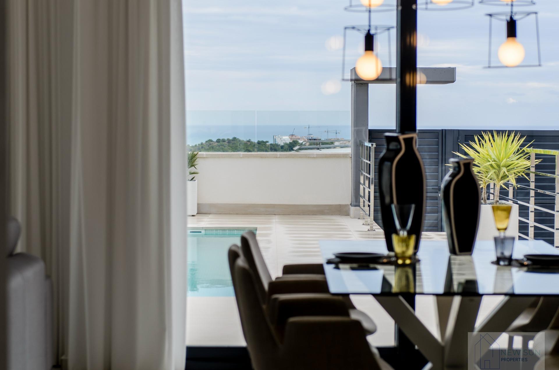 For sale of villa in Orihuela Costa