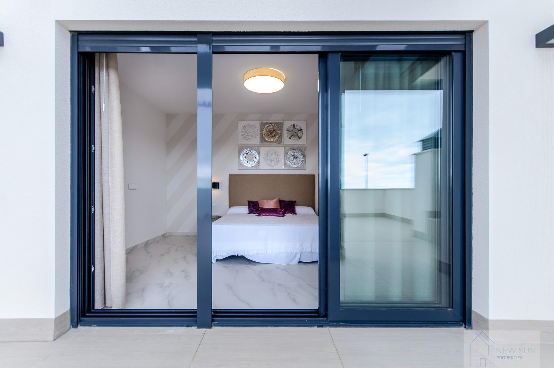 For sale of villa in Orihuela Costa