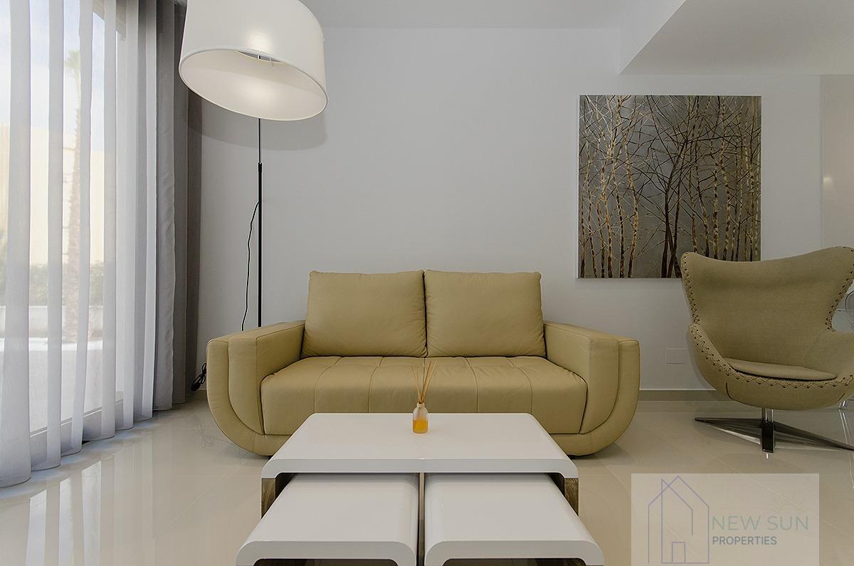 Venta de villa en Orihuela Costa