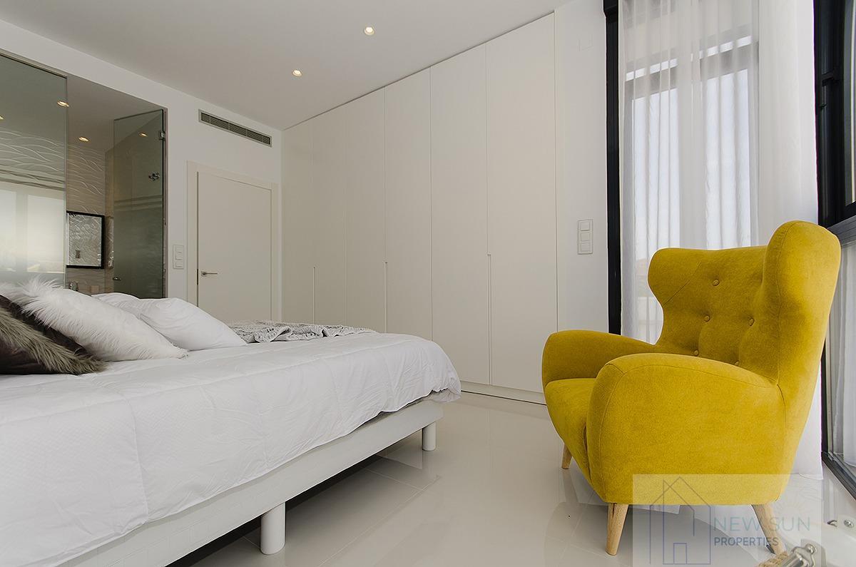 Venta de villa en Orihuela Costa