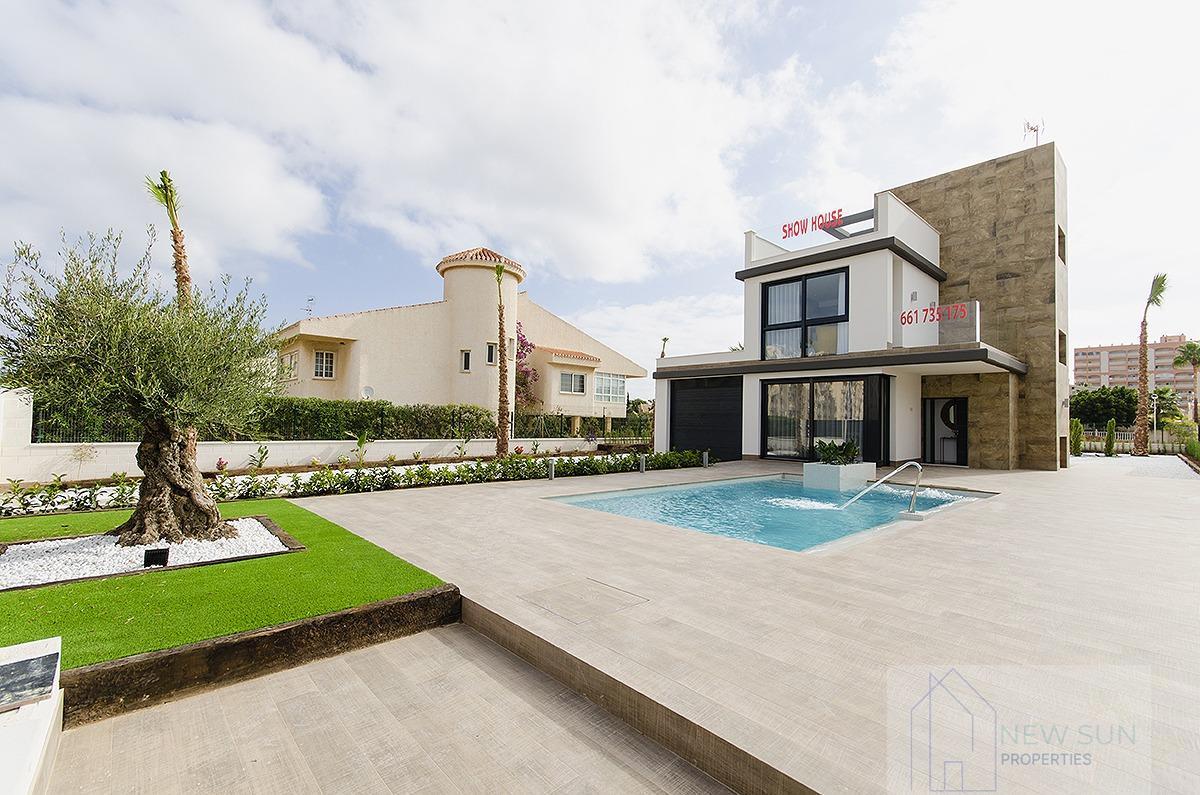 Venta de villa en Orihuela Costa