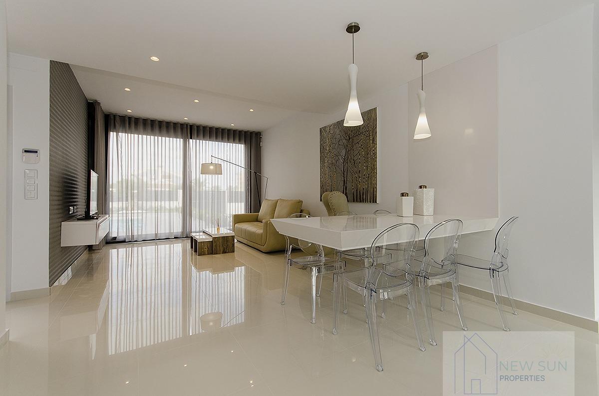 Venta de villa en Orihuela Costa
