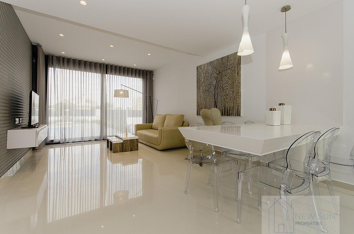 Venta de villa en Orihuela Costa