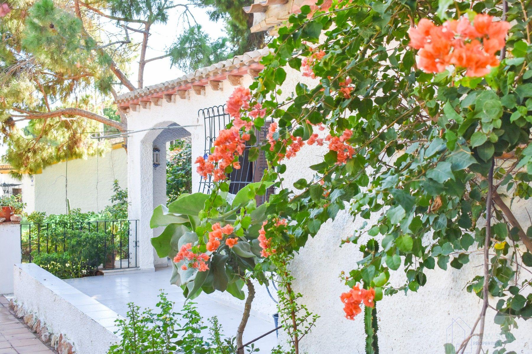 For sale of chalet in Orihuela Costa