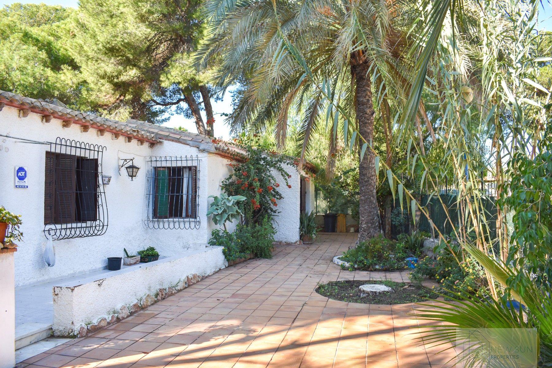 For sale of chalet in Orihuela Costa