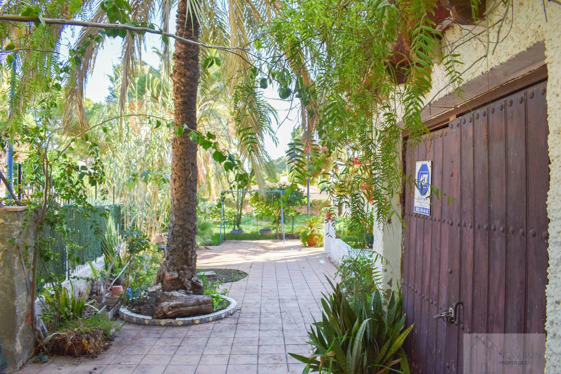 For sale of chalet in Orihuela Costa