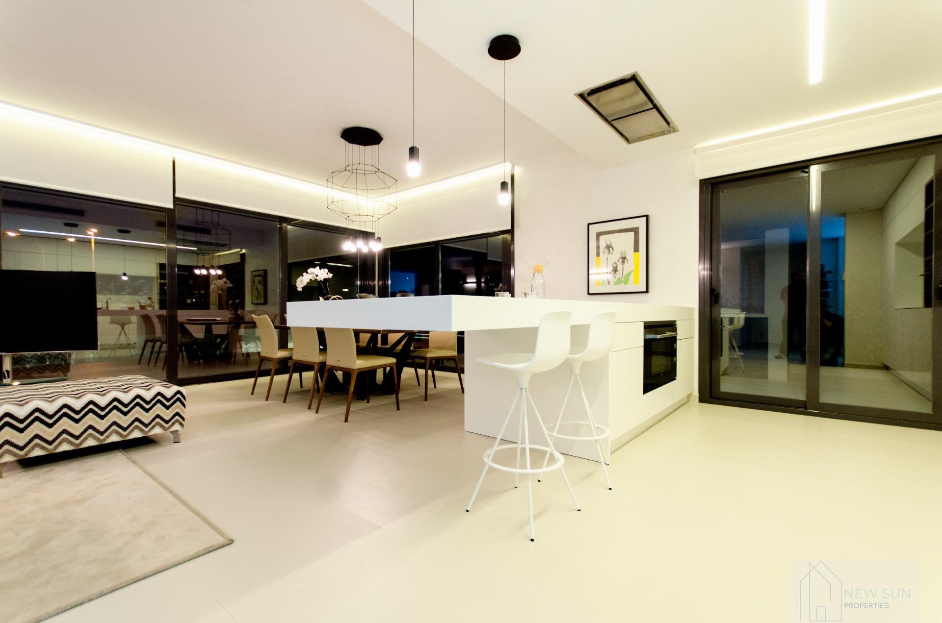 For sale of villa in Orihuela Costa