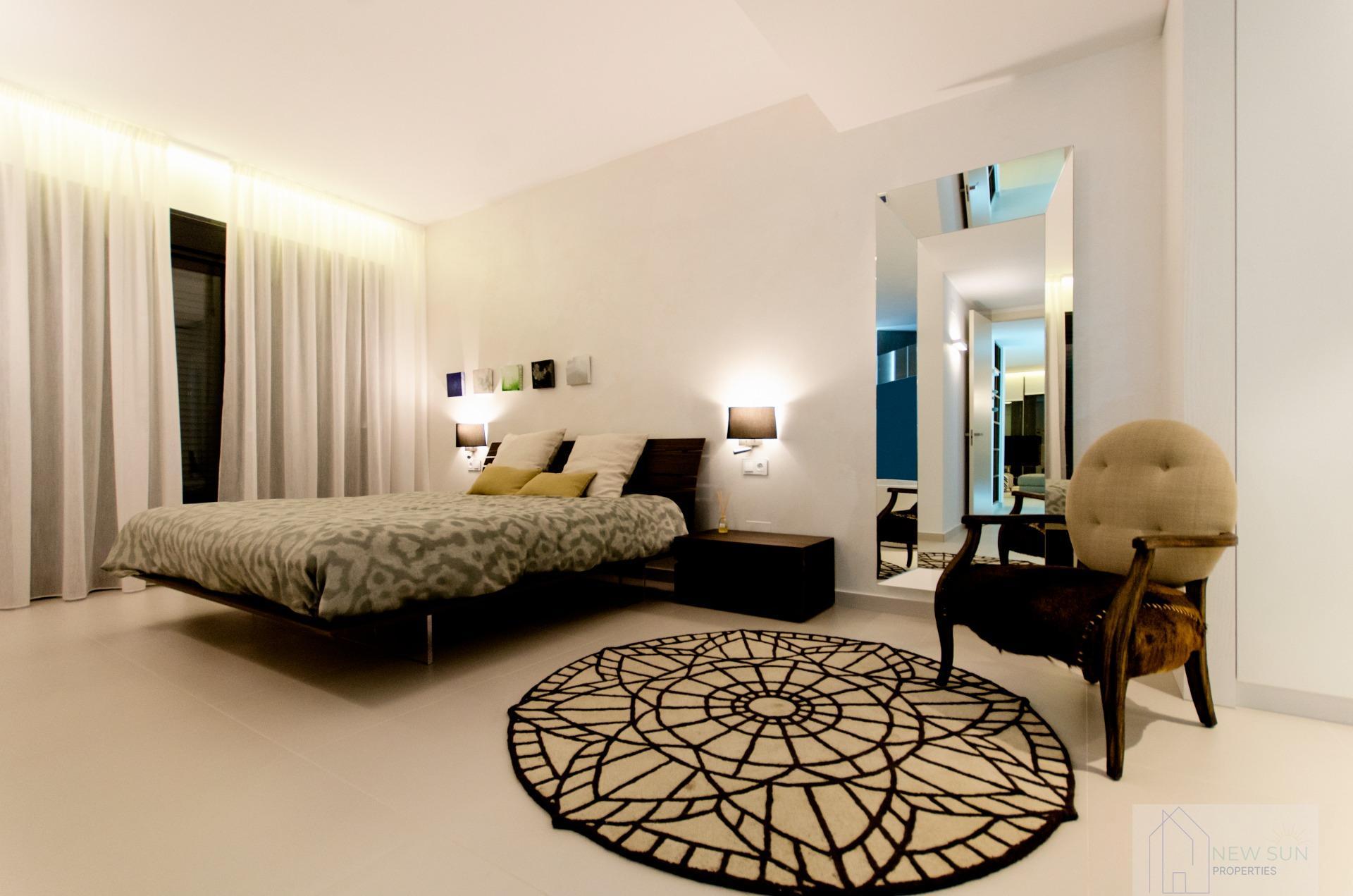 For sale of villa in Orihuela Costa