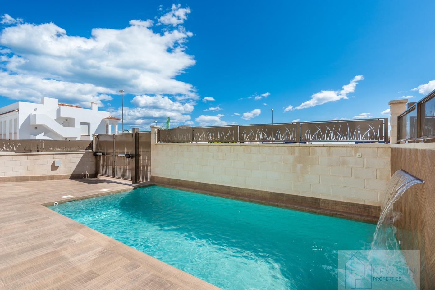 Venta de villa en Los Montesinos