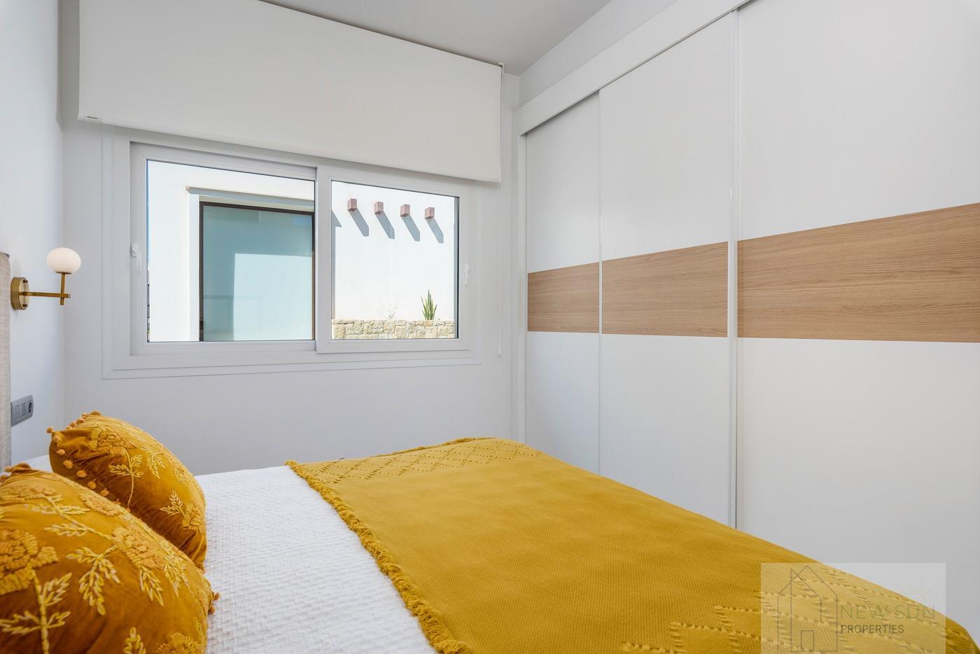 Venta de villa en Los Montesinos