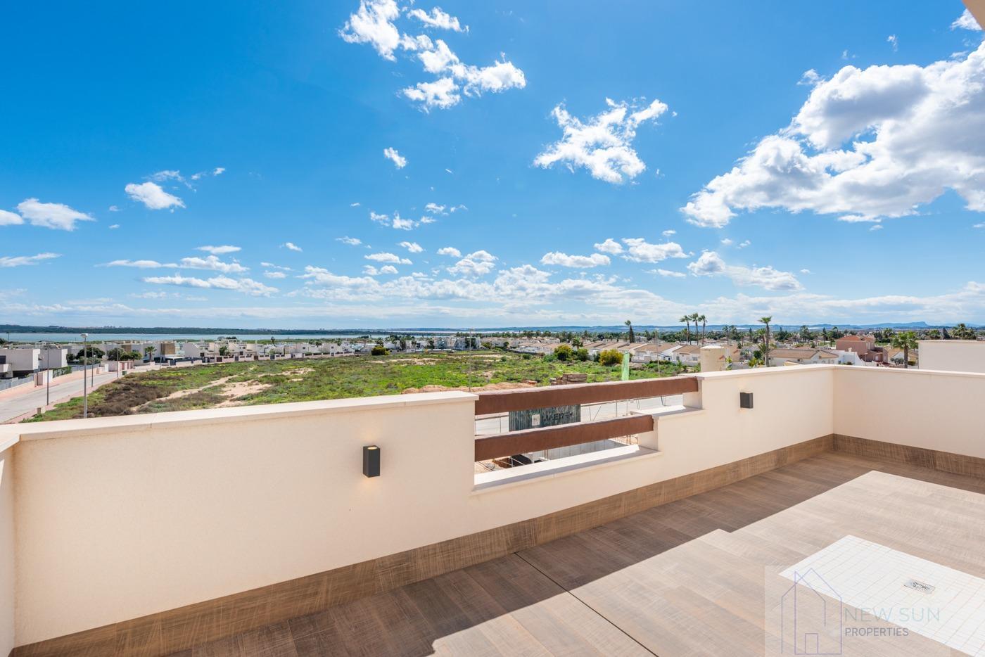 Venta de villa en Los Montesinos