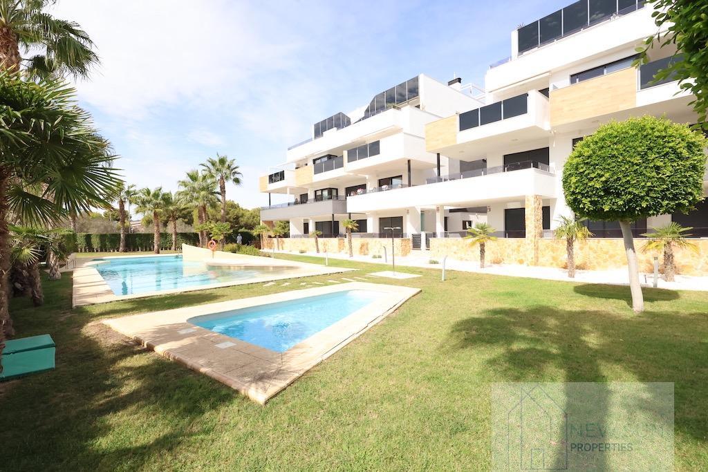 For sale of apartment in Orihuela Costa