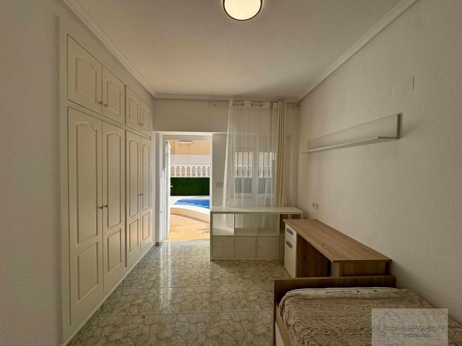 Venta de villa en Orihuela Costa