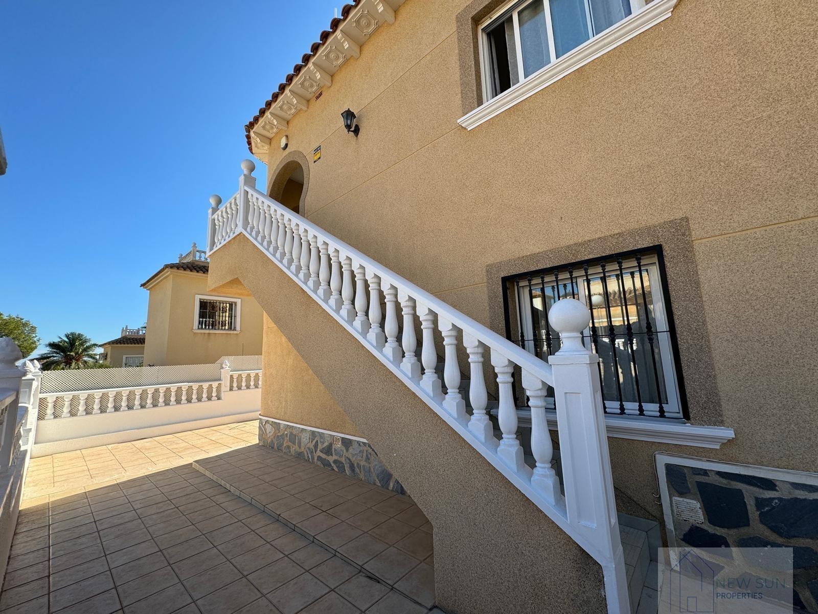 Venta de villa en Orihuela Costa