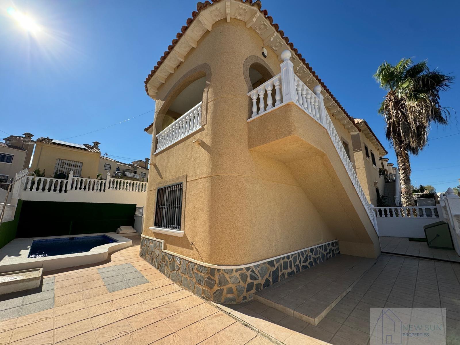 Venta de villa en Orihuela Costa