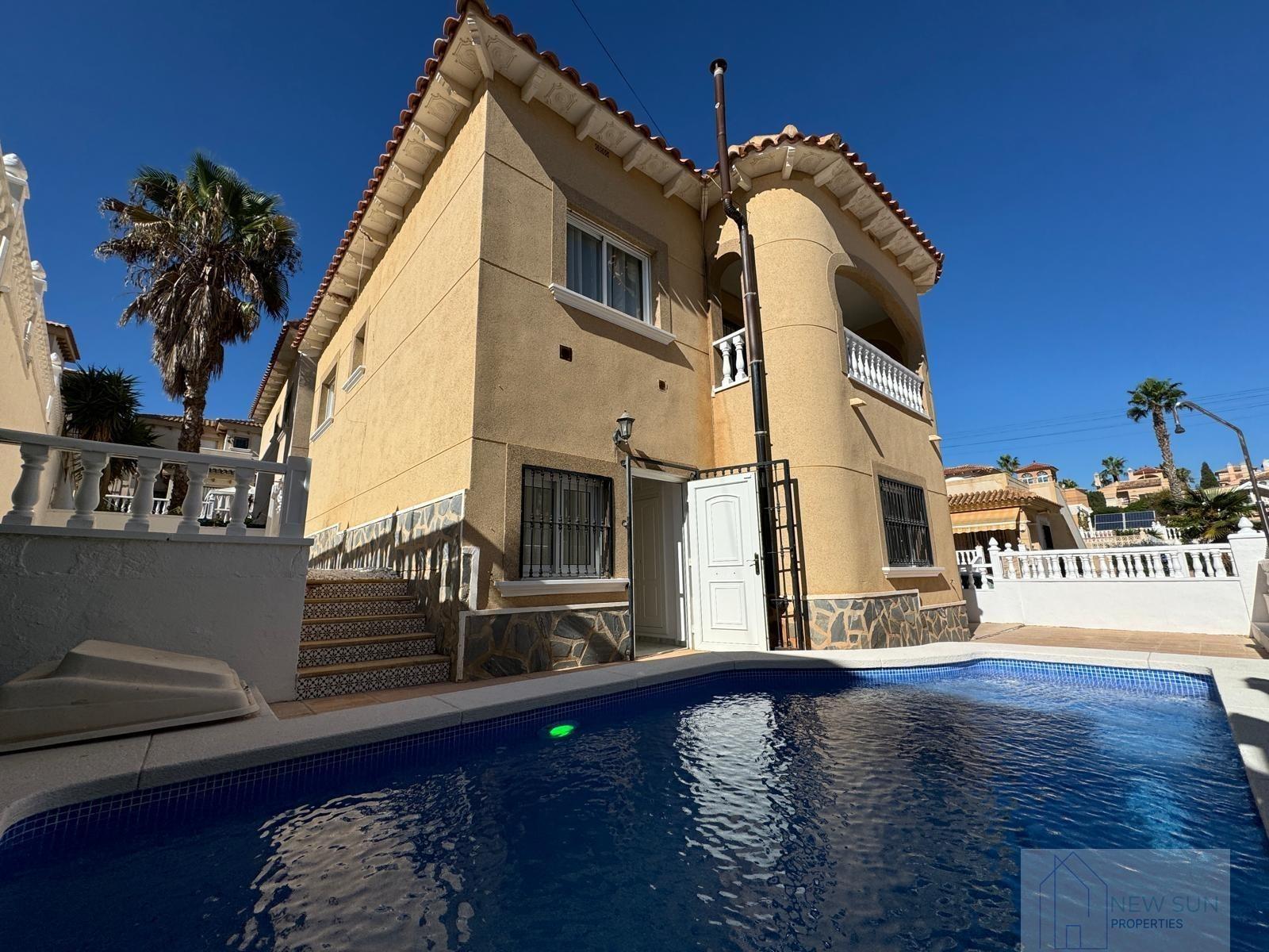 Venta de villa en Orihuela Costa