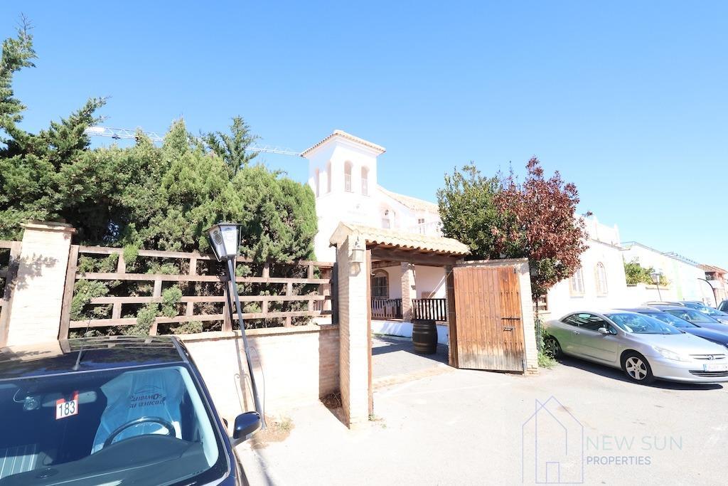For sale of chalet in Orihuela Costa