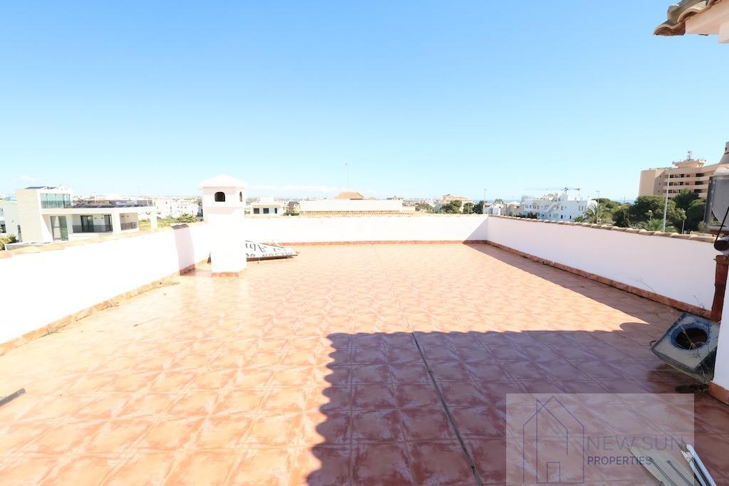 For sale of chalet in Orihuela Costa