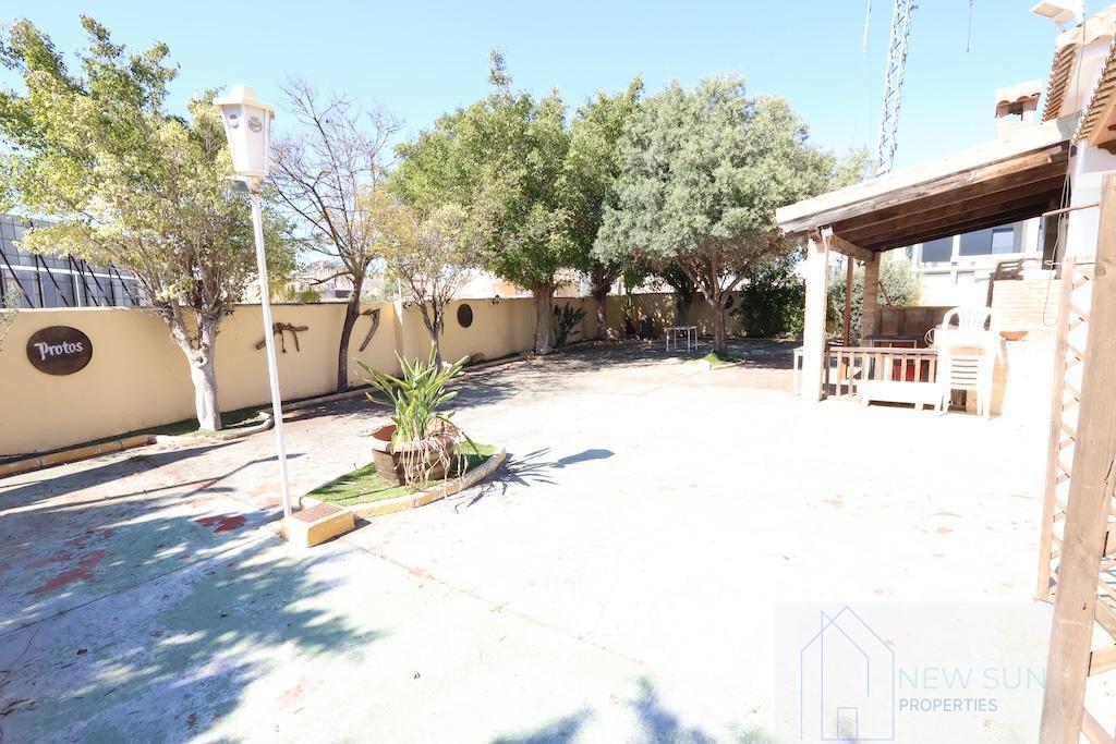 For sale of chalet in Orihuela Costa