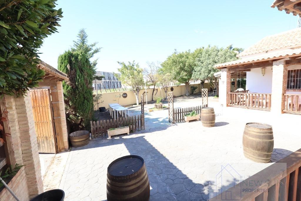For sale of chalet in Orihuela Costa