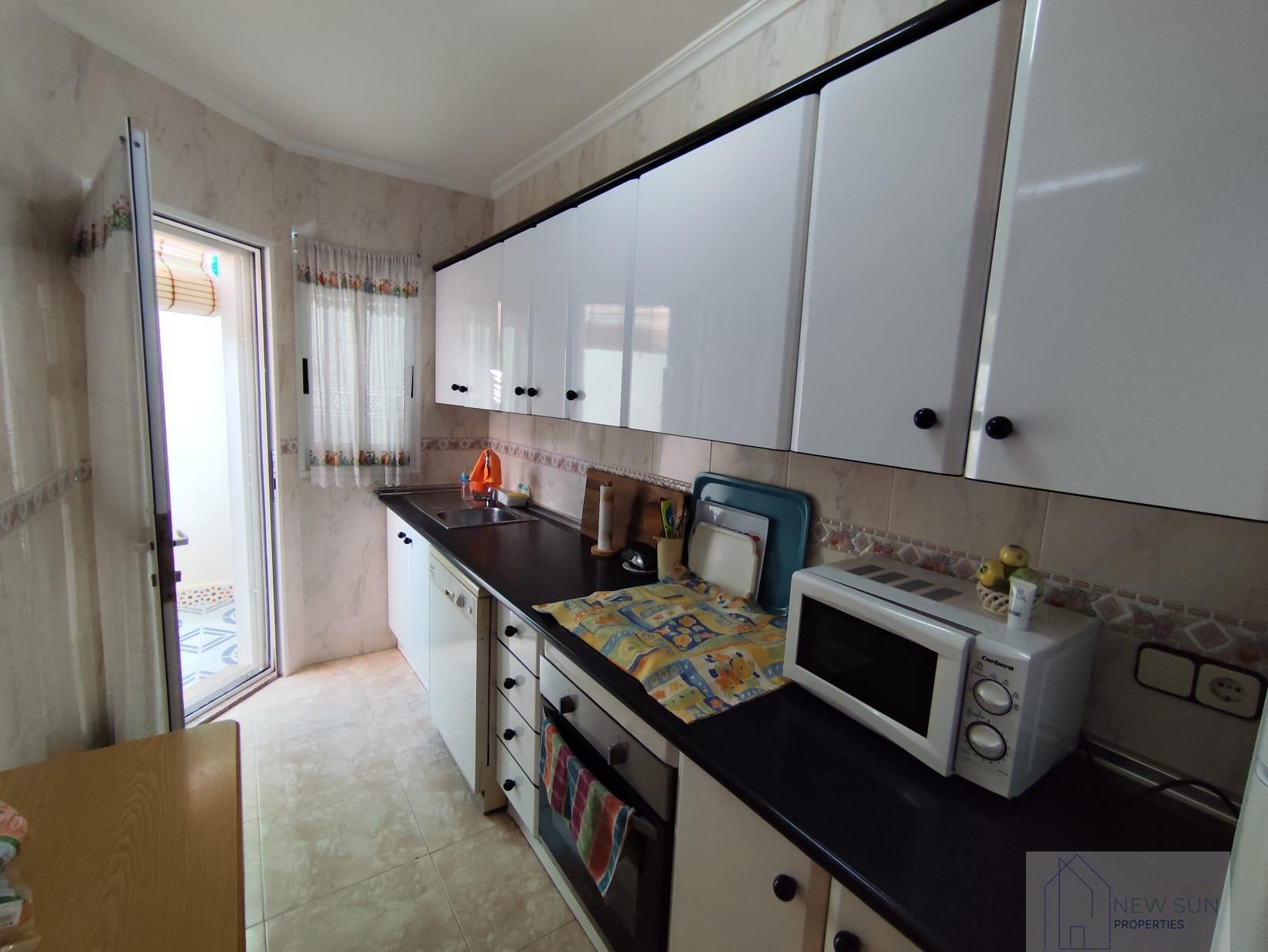 For sale of duplex in Los Alcázares