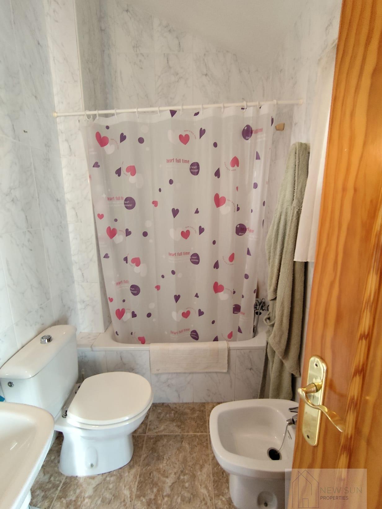 For sale of duplex in Los Alcázares