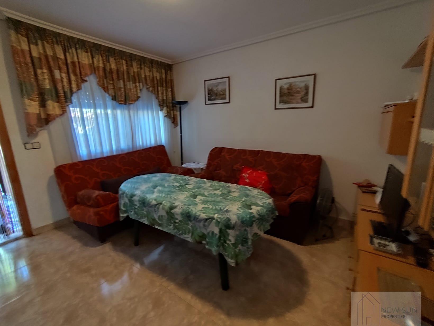 For sale of duplex in Los Alcázares