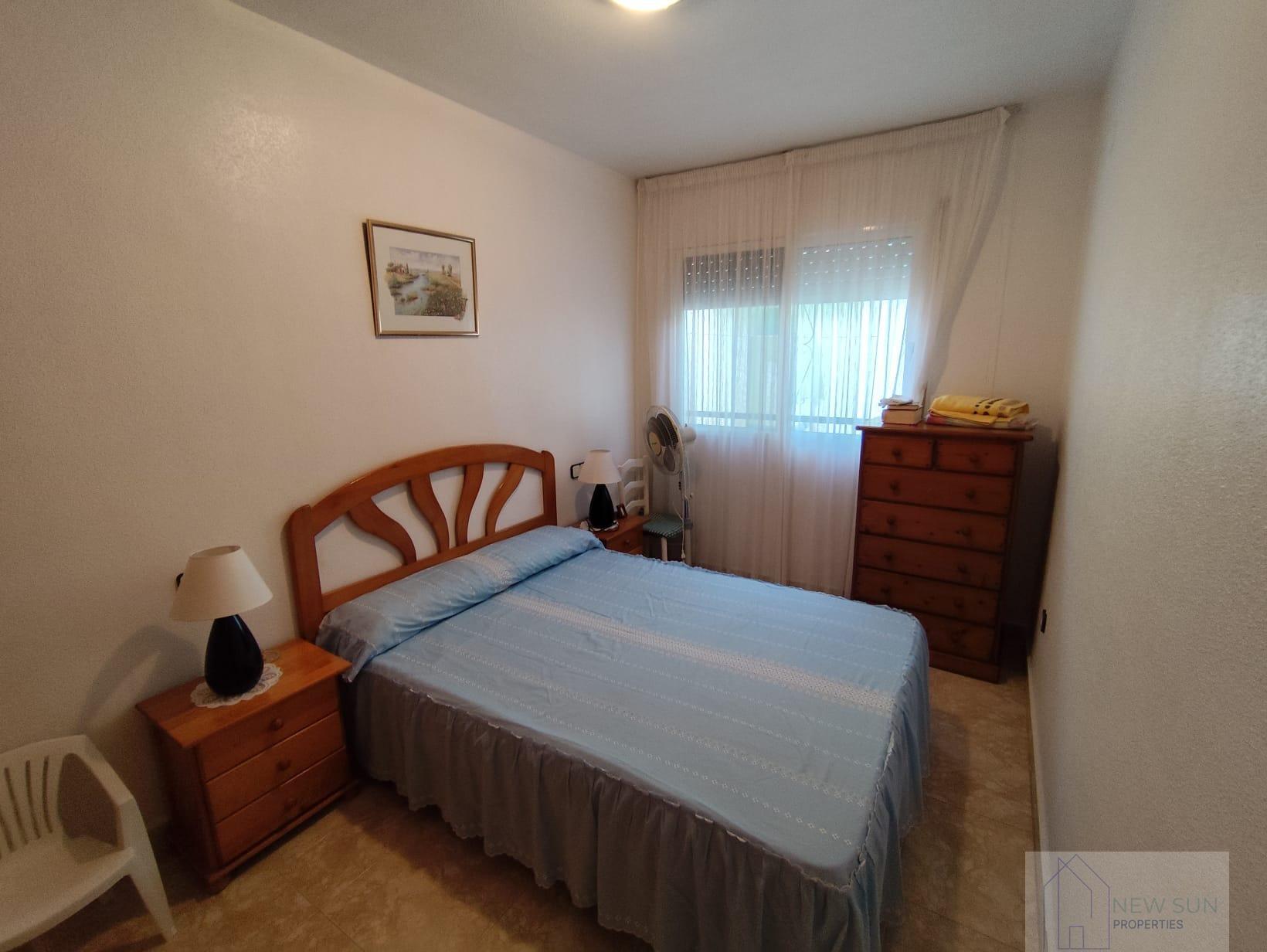 For sale of duplex in Los Alcázares