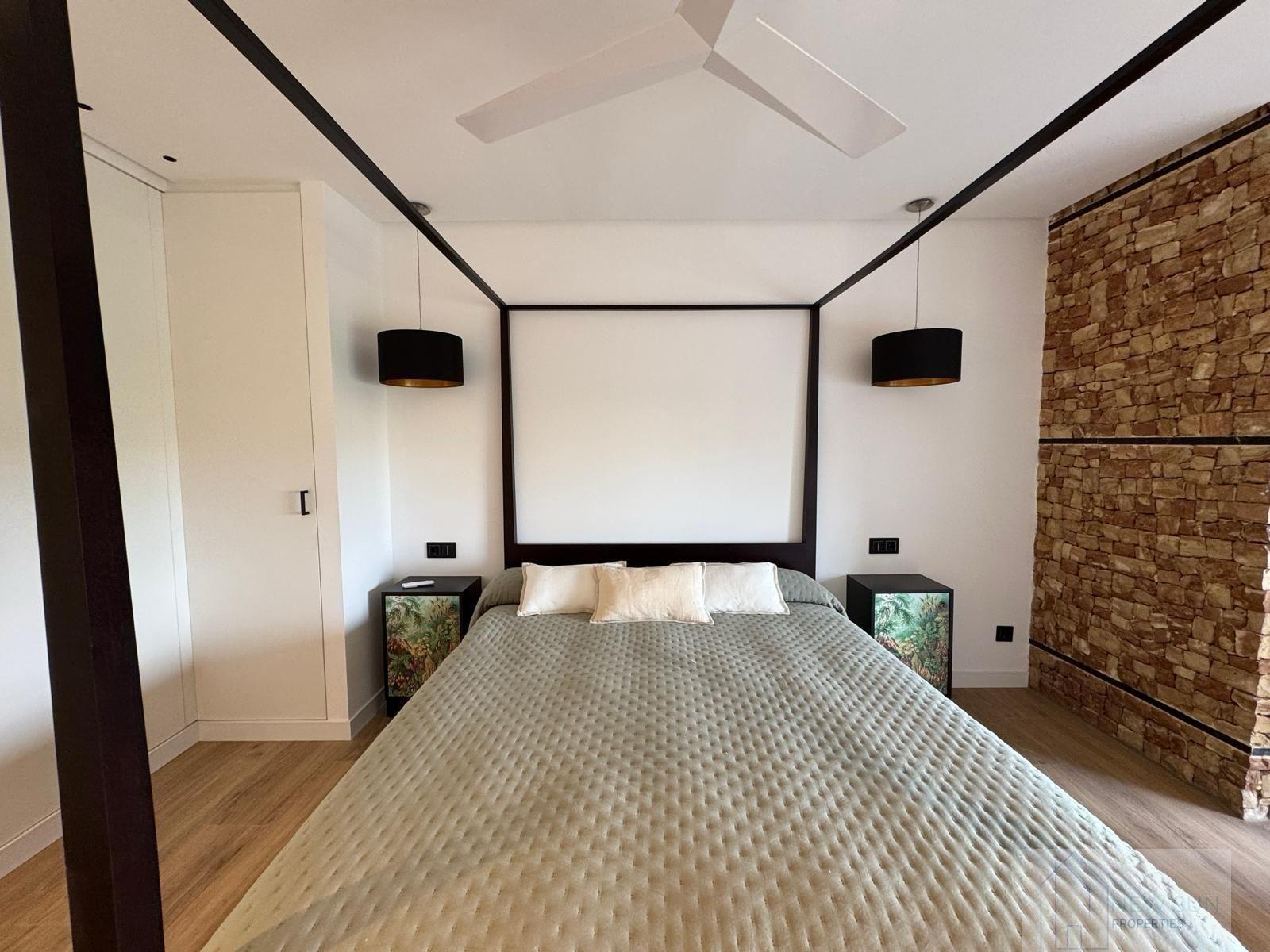 For sale of villa in Orihuela Costa